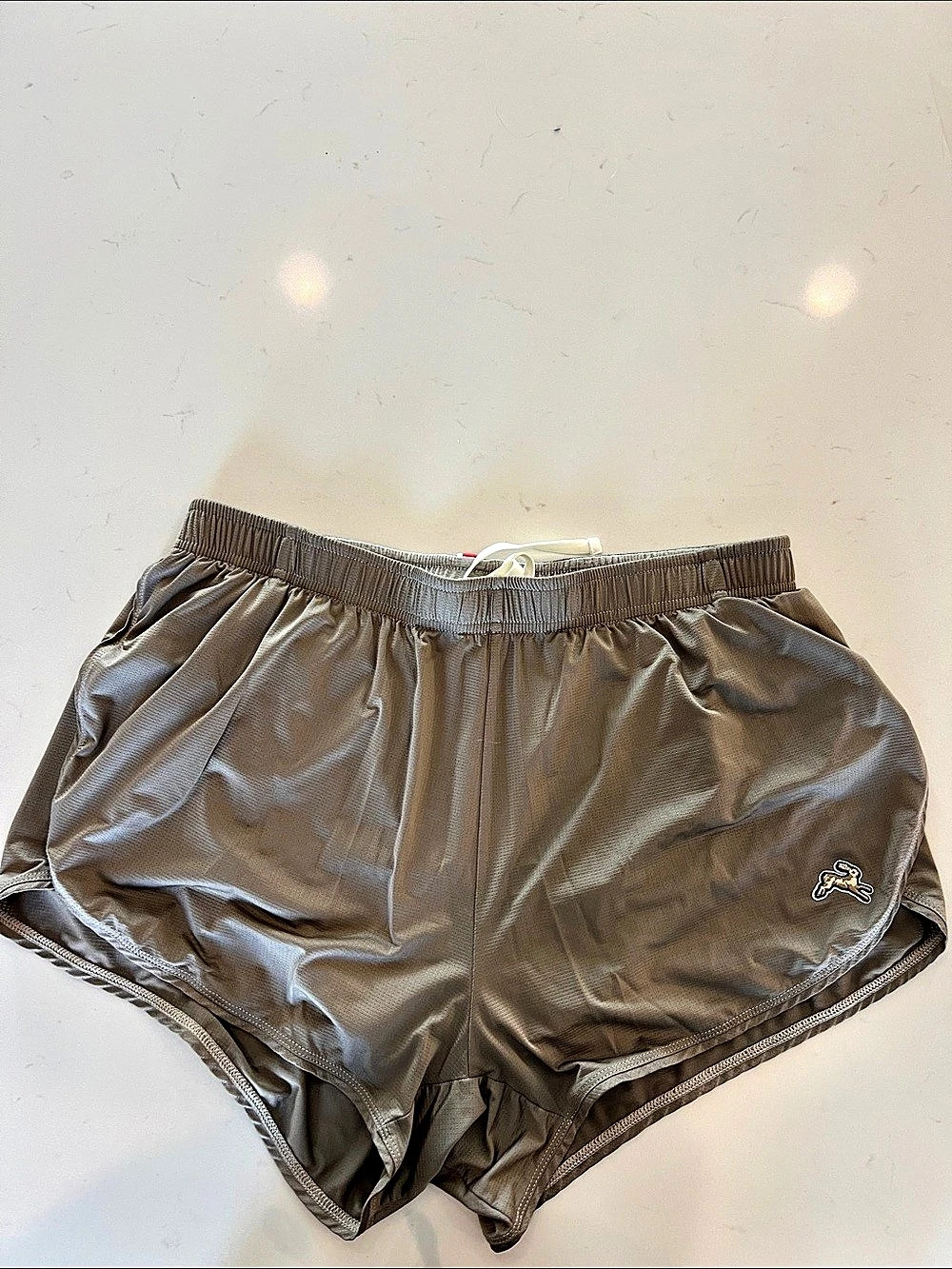 Tracksmith Session Shorts Athletic Shorts in Brown Large Like New